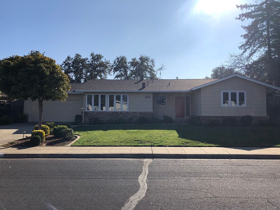 1st image of 1111 Lincoln Dr