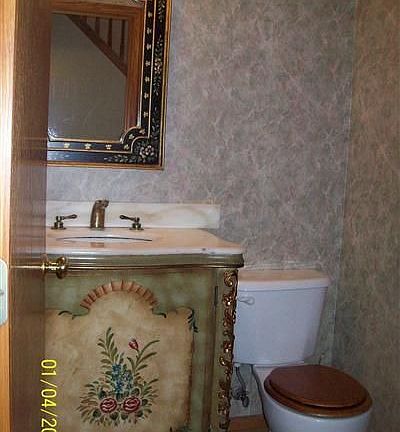 4th image of 4104 Chapman Dr