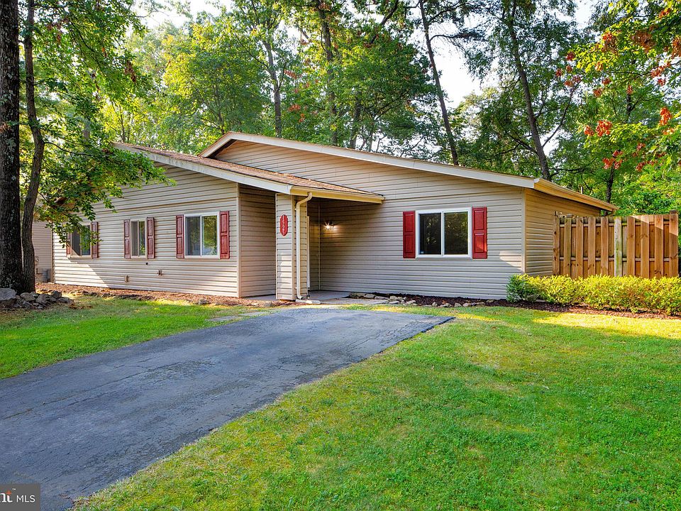 1525 Hiddenbrook Dr, Herndon, VA 20170 Zillow