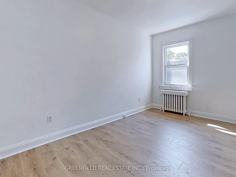 1747 Bayview Ave #UPPER — Photo 13