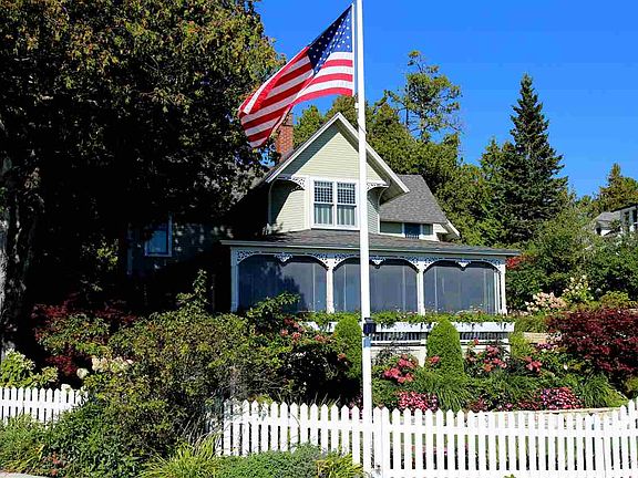 5th image of 7896 W Bluff Rd