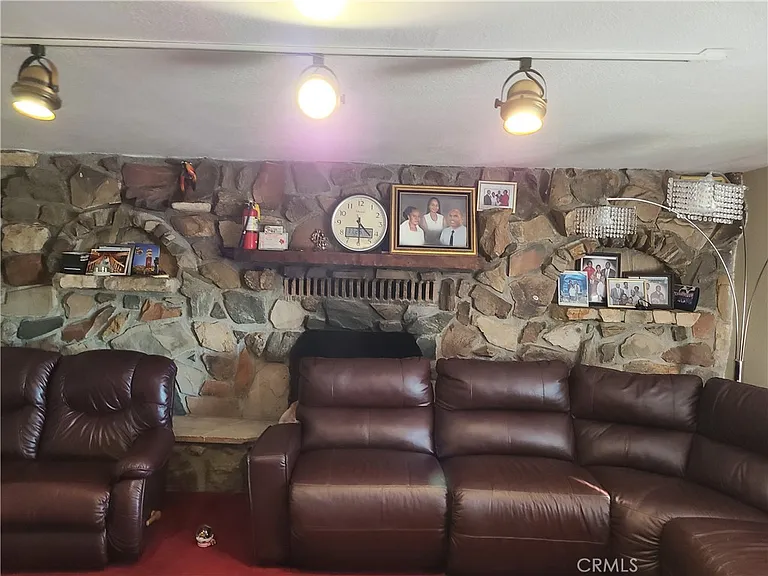 11685 Holmes Ave — Photo 28