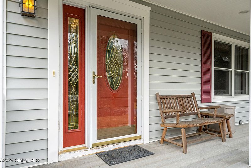3rd image of 4 Ponderosa Drive