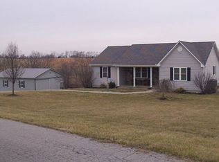 285 Lake View Rd, Ewing, KY 41039