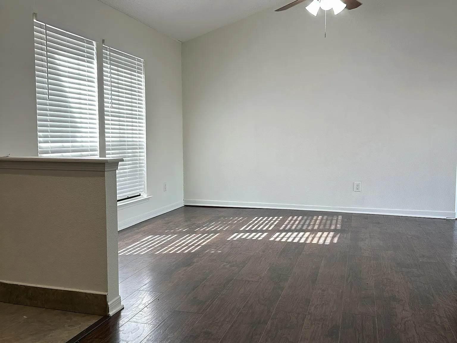 Charming 3 bedroom/2 bath in Round Rock! — Photo 2