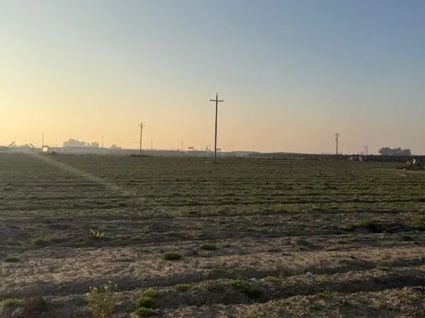 5747 S Clovis Ave, Fresno, CA 93725