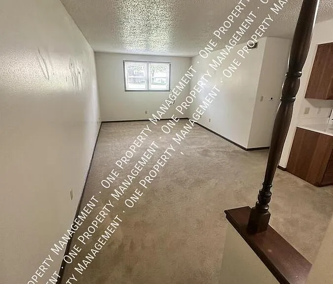 1122 Hancock Dr #1-1122 — Photo 2