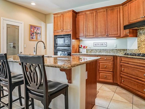 004_Kitchen