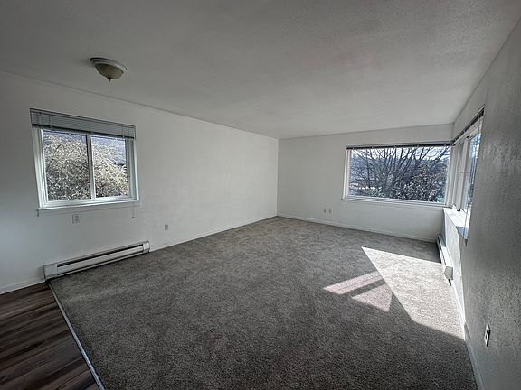 5th image of 3627 14th Ave W