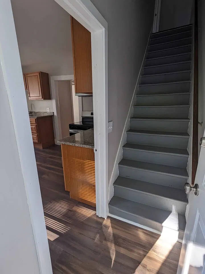 3 bed, 1500 sqft, $1,600 — Photo 3