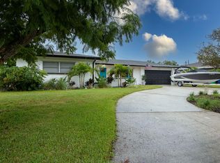 10534 Valencia Rd, Seminole, FL 33772