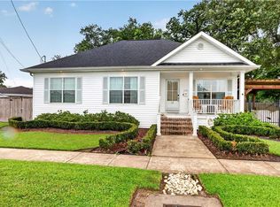 22 Creagan Ave, Gretna, LA 70053