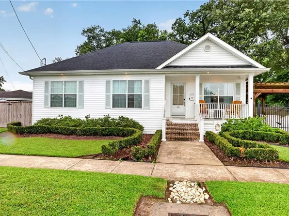 22 Creagan Ave, Gretna, LA 70053