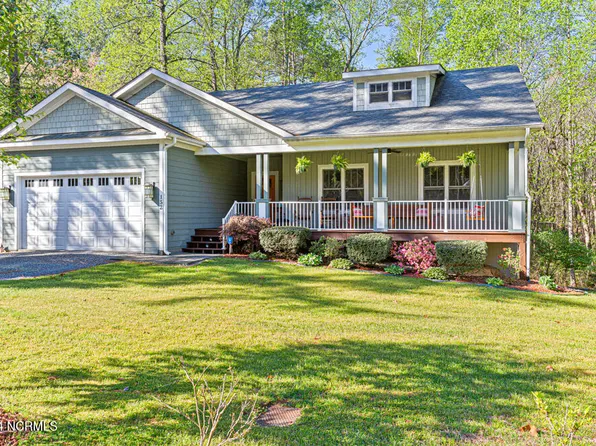 152 Boiling Springs Circle, Southern Pines, NC 28387