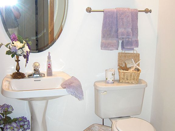 Powder Room off Upstairs Greatroom