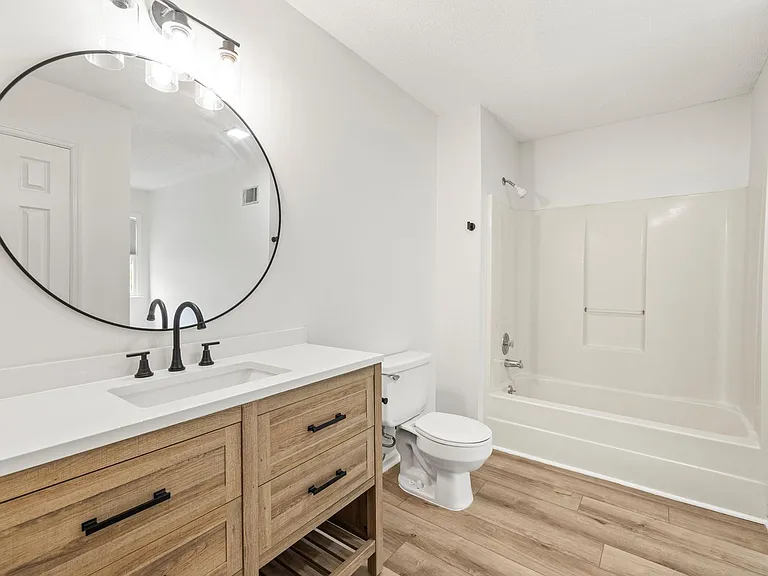 390 Steele Wood Dr — Photo 36