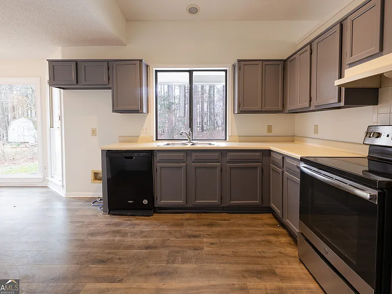 112 Glendale Dr — Photo 29