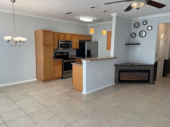 4th image of 57 Moultrie Village Ln