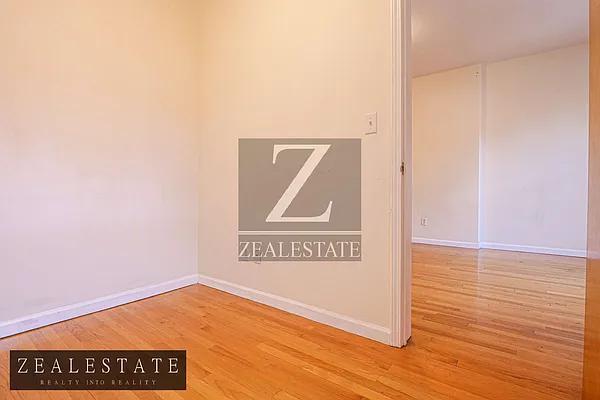 Rented by ZealEstate Group Inc | media 14