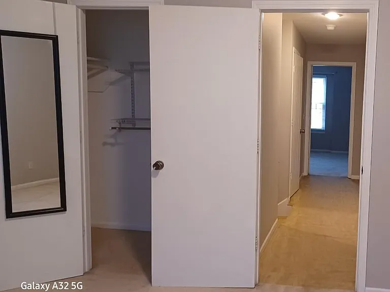 8328 Metcalf Ave — Photo 33