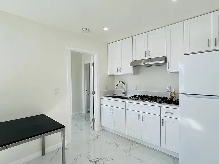 6243 Chapman Ave — Photo 2