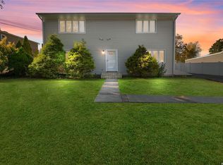 274 Norma Ave, West Islip, NY 11795