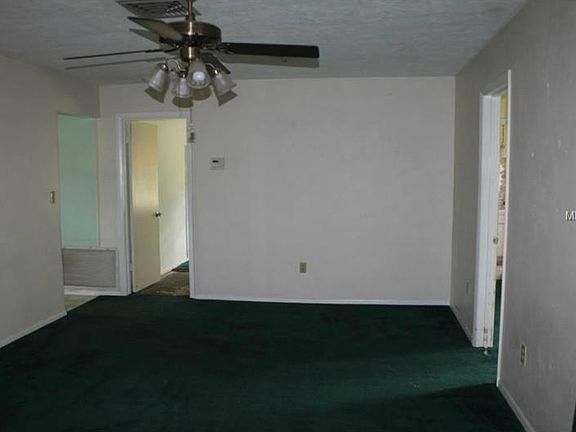 3rd image of 5341 Carmen Ave