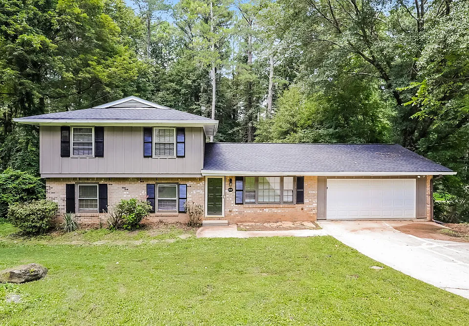 4447 Casco Way