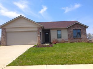 2201 Highlander Dr, Warsaw, IN 46580