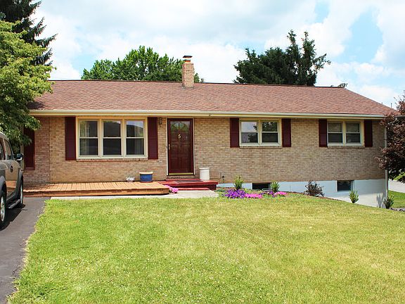2nd image of 5 Crescent Dr