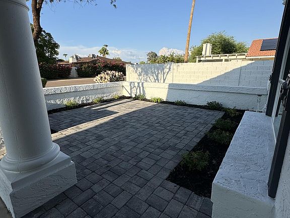 2nd image of 4725 E MONTE CRISTO Avenue