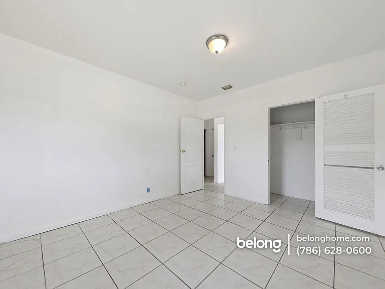 280 Seaman Ave — Photo 10