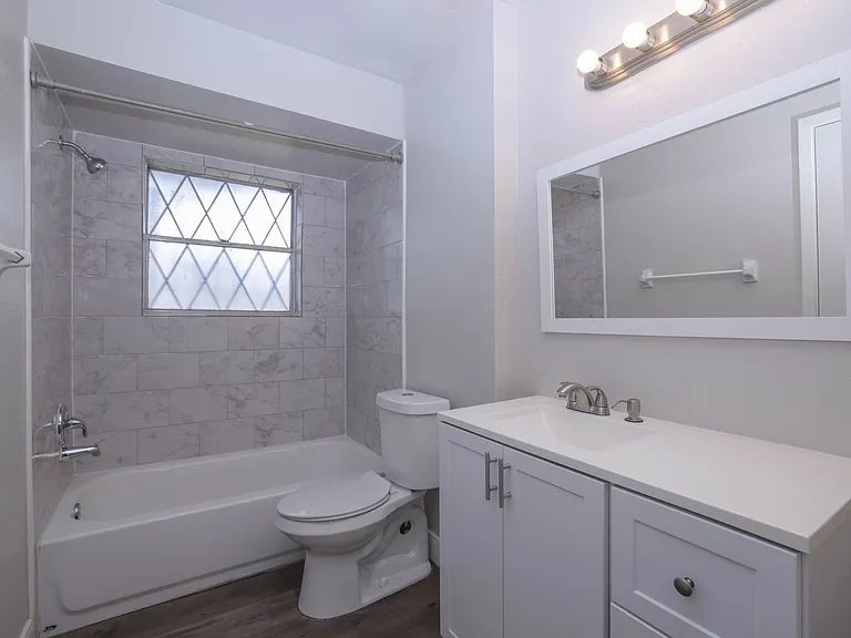 9834 Denning Dr — Photo 27