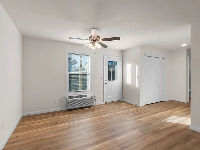 175 Highland Hills Dr — Photo 3