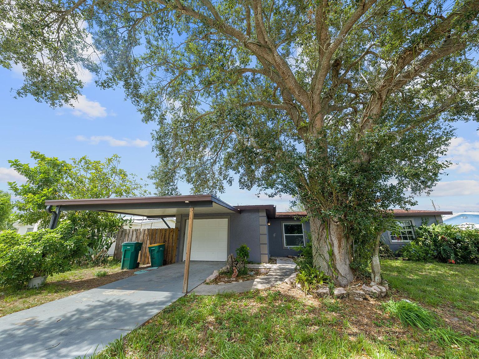 2756 Locksley Rd, Melbourne, FL 32935 | Zillow