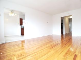 15435 20th Ave #2, Whitestone, NY 11357