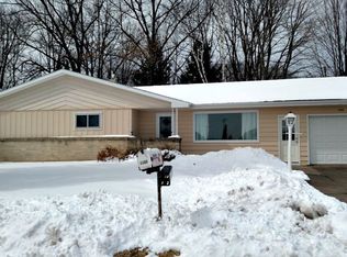 1106 Cleveland St, Niagara, WI 54151