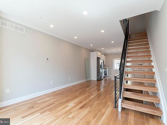 3rd image of 2544 S Philip St