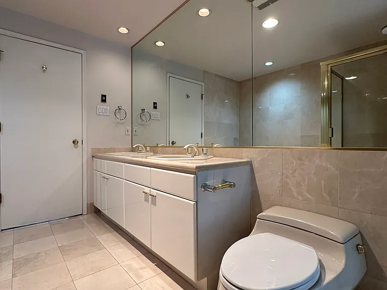 1590 W 8th Ave #1603 — Photo 15