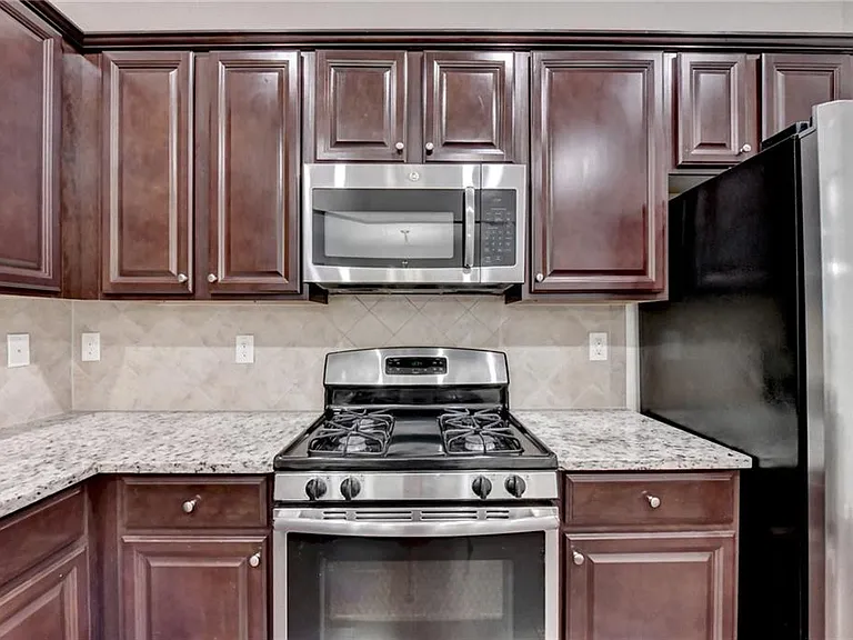 2152 Greencrest Cir — Photo 18