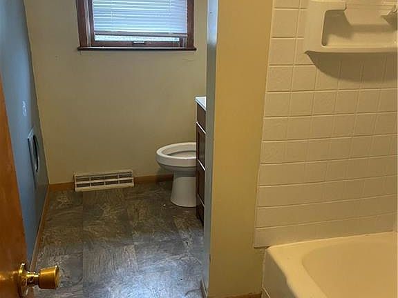 5th image of 7881 Jill Ln
