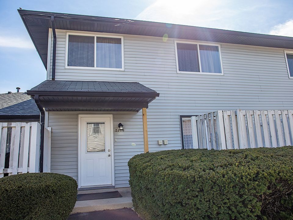 1st image of 2306 Carnation Dr #B