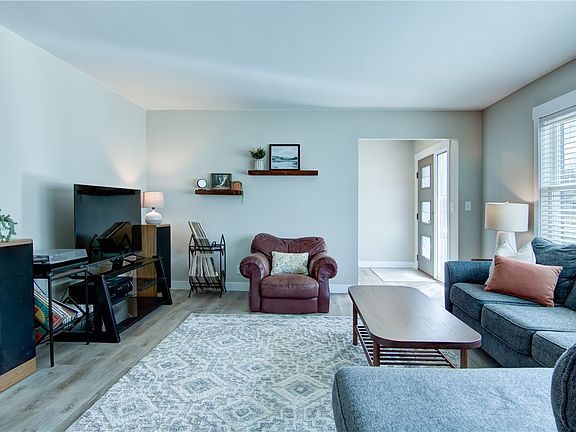 2nd image of 2707 Keith Street