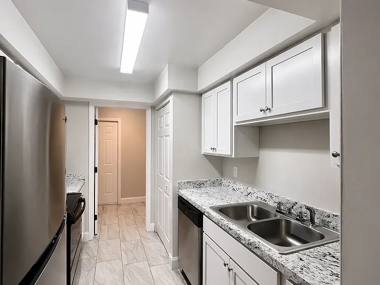 1417 Lenox Ave #1 — Photo 3