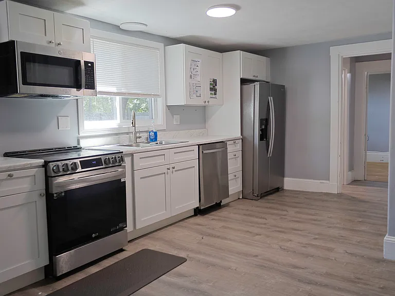 330 Walpole St #1 — Photo 8