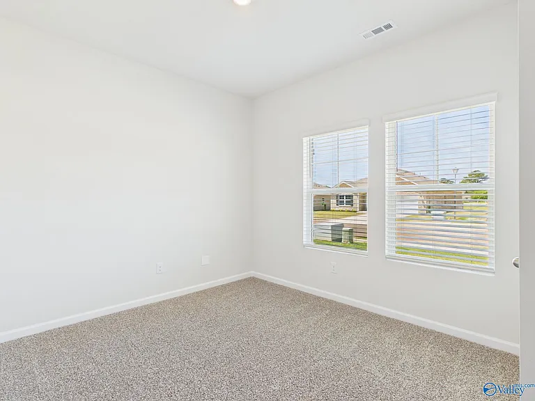 125 Betty Williams Dr — Photo 24