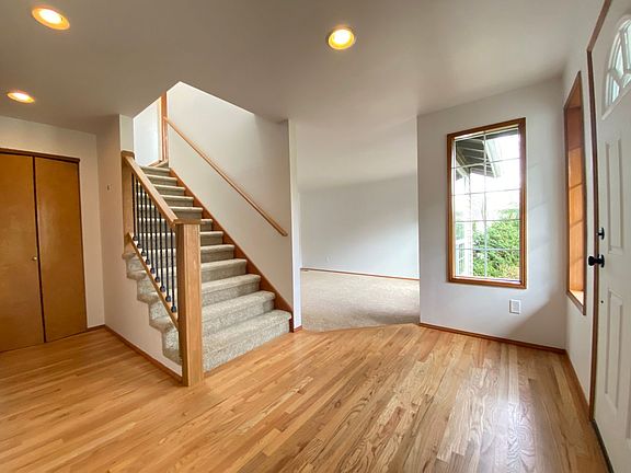 3rd image of 21445 130th Ave SE