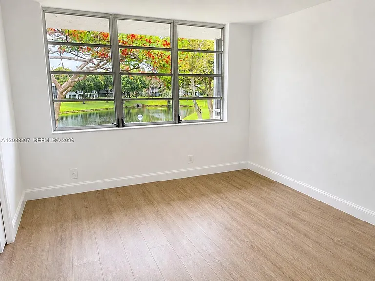 4261 W Palm Aire Dr #202 — Photo 12