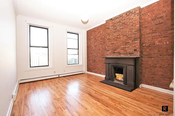 Rented by R New York | media 10
