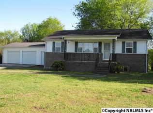 414 Old Vaughn Bridge Rd, Hartselle, AL 35640